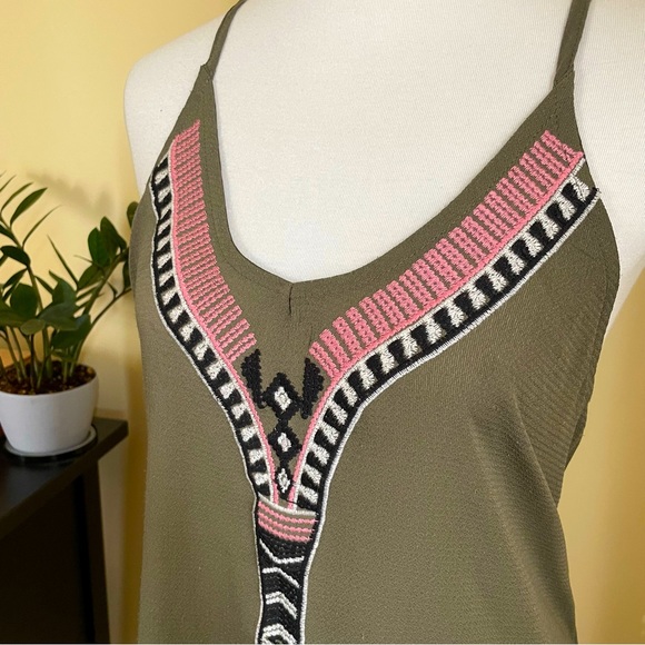 Green Beach Cover-up - Picture 4 of 6